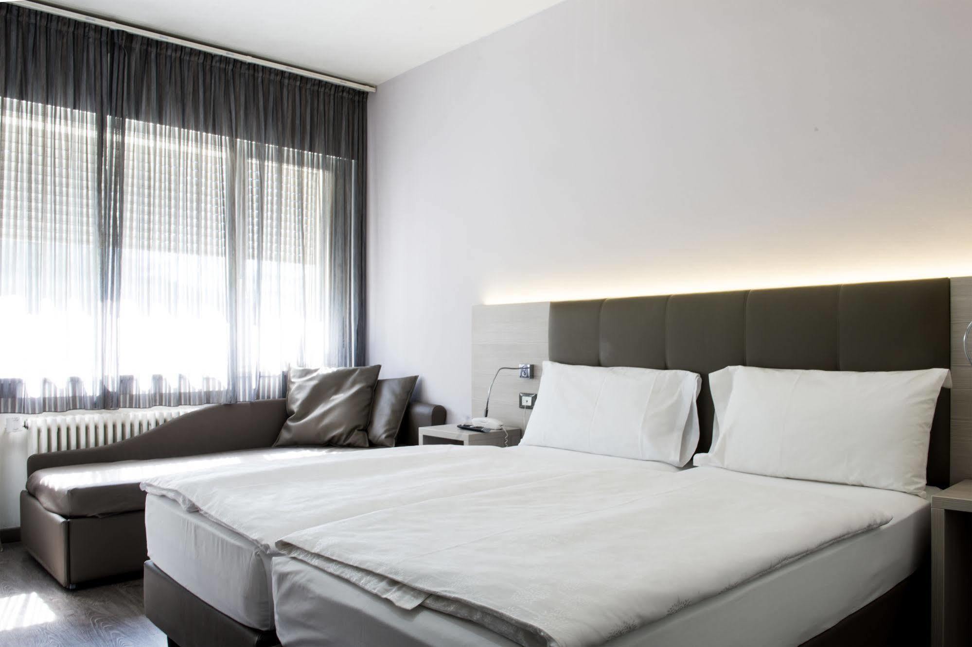 Hotel Ariston Bolzano Exteriör bild